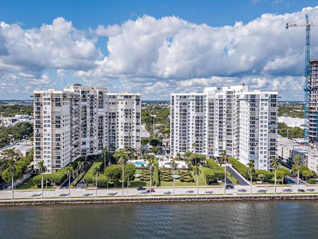Apartment for sale in West Palm Beach, Florida