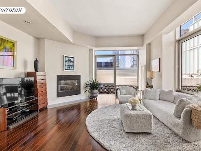 Apartment for sale in Arverne, New York