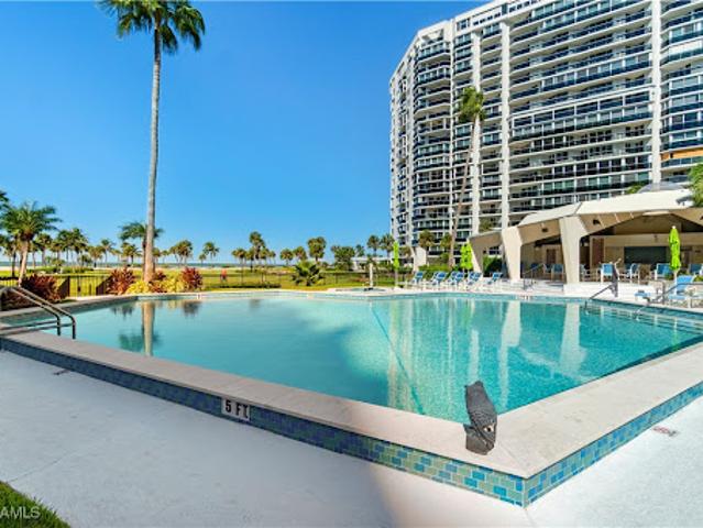 Apartment for sale in Naples, Florida