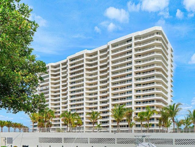 Apartment for sale in Boca Raton, Florida