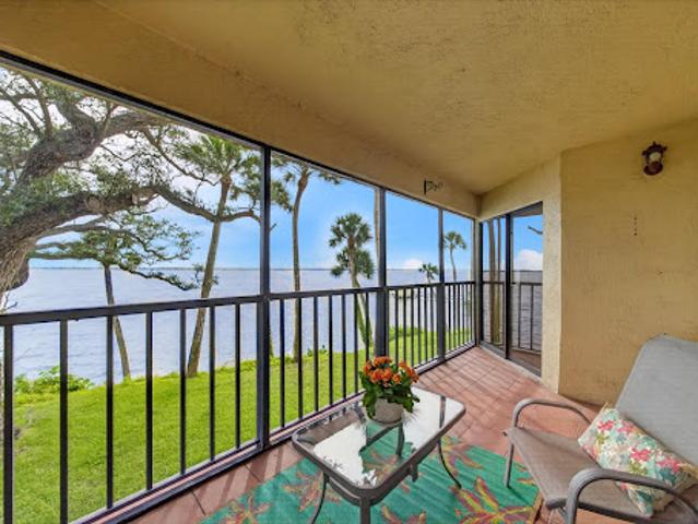 Apartment for sale in Melbourne, Florida
