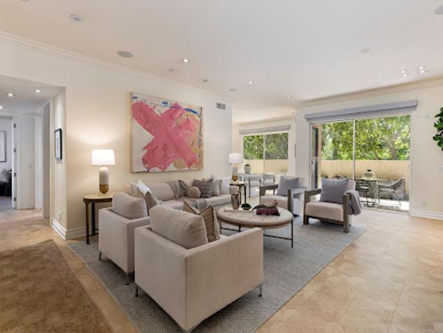 Apartment for sale in Los Angeles