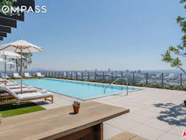 Apartment for sale in West Hollywood