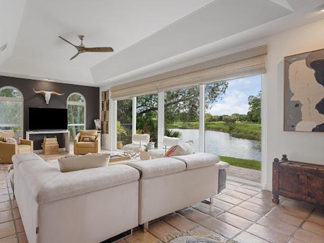 Apartment for sale in Wellington, Florida