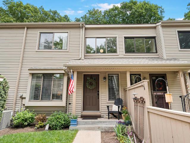 Apartment for sale in Farmington, Connecticut