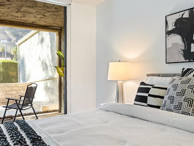 Apartment for sale in Palm Springs, California