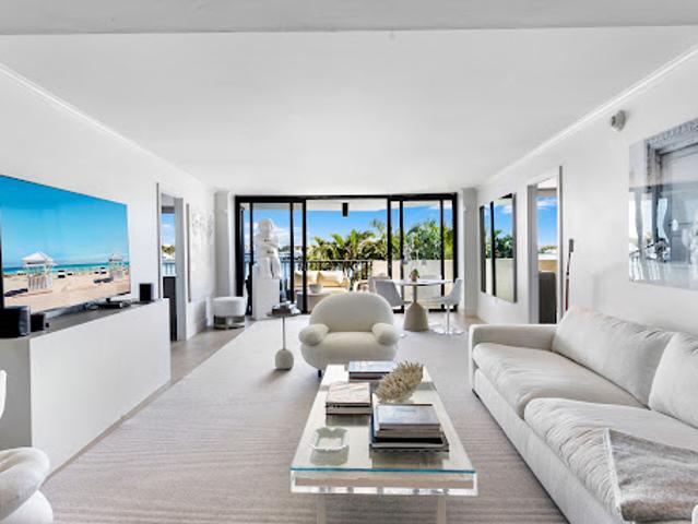 Apartment for sale in West Palm Beach, Florida