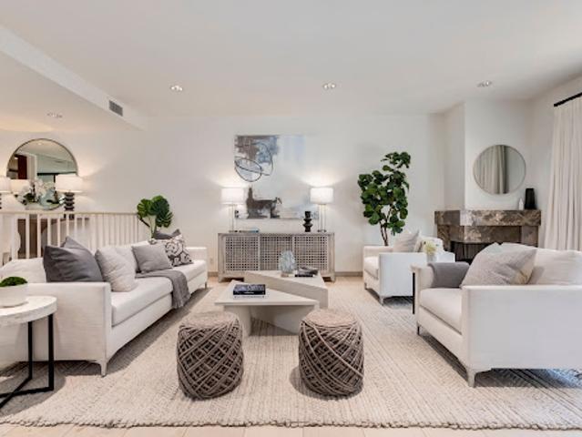 Apartment for sale in Los Angeles