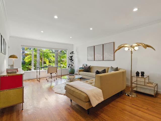 Apartment for sale in Los Angeles
