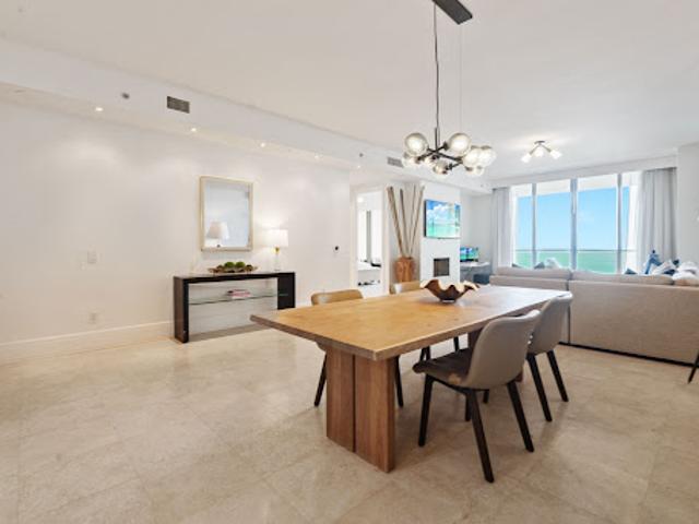 Apartment for sale in Bal Harbour, Florida