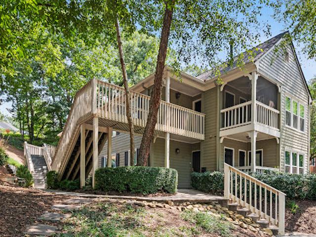 Apartment for sale in Sandy Springs, Georgia