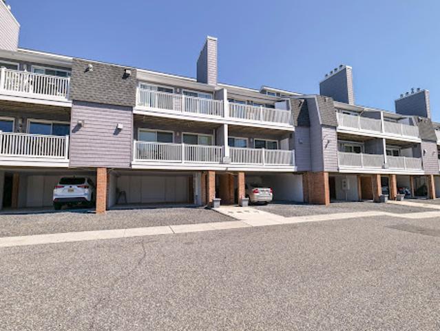 Apartment for sale in Ocean City, New Jersey