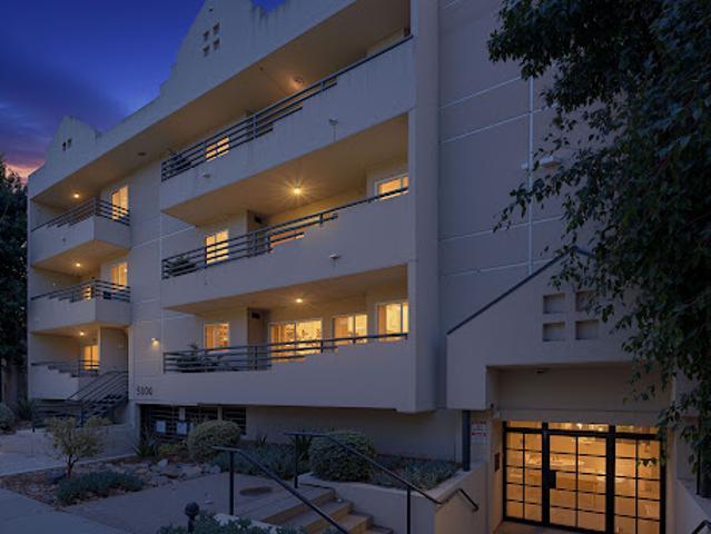 Apartment for sale in Sherman Oaks Neighborhood Council District, Canoga Park