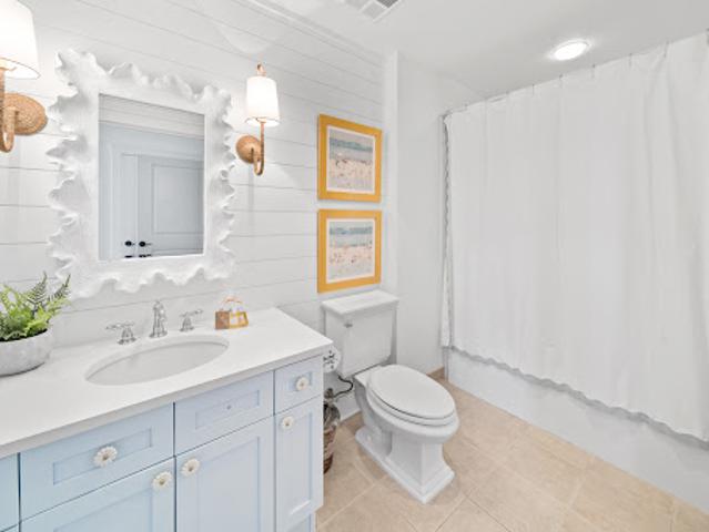Apartment for sale in Walton, Florida