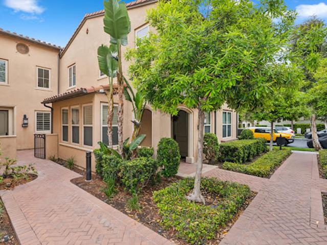 Apartment for sale in Irvine