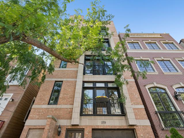 Apartment for sale in Chicago, Cook County