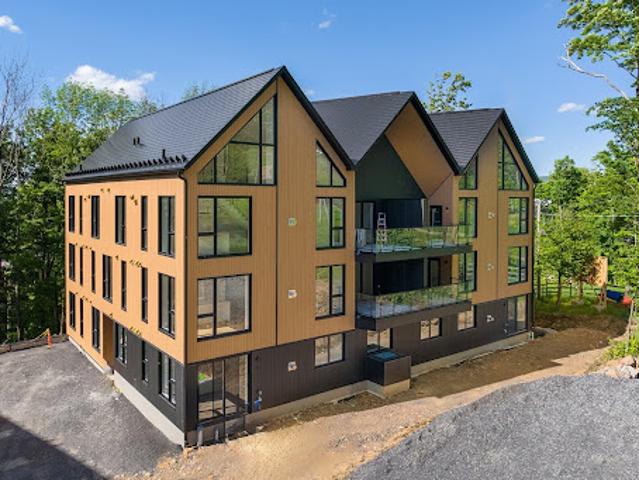 Apartment for sale in Bromont, Quebec