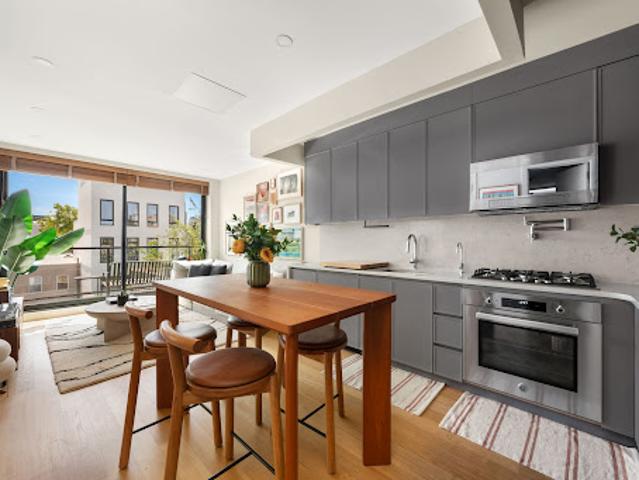 Apartment for sale in Arverne, New York