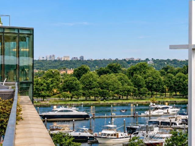 Apartment for sale in Washington, Washington DC
