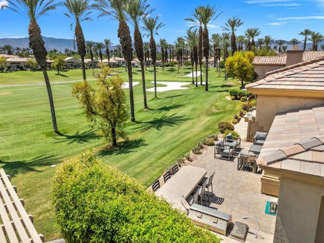 Apartment for sale in Palm Desert, California