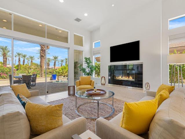 Apartment for sale in Palm Desert, California