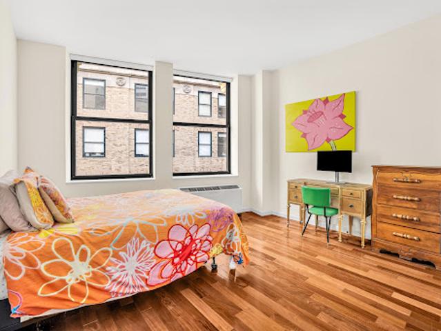 Apartment for sale in Arverne, New York