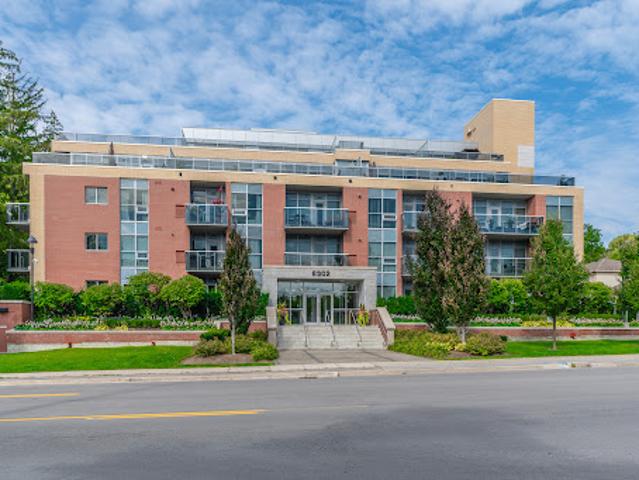 Apartment for sale in York, Ontario