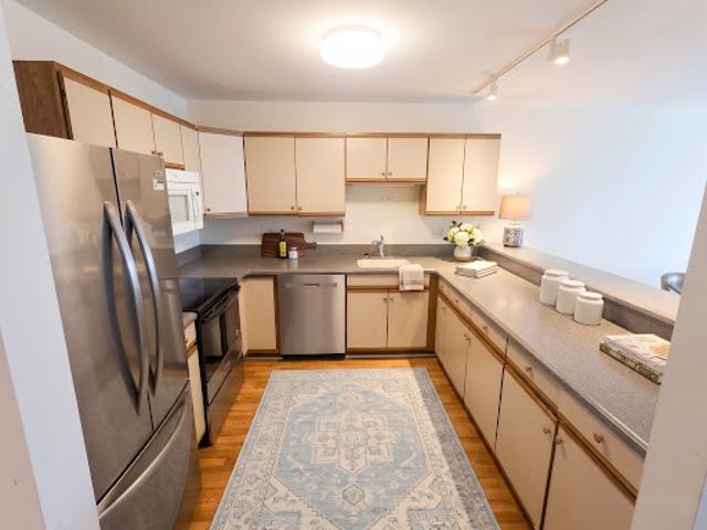 Apartment for sale in Danbury, Connecticut