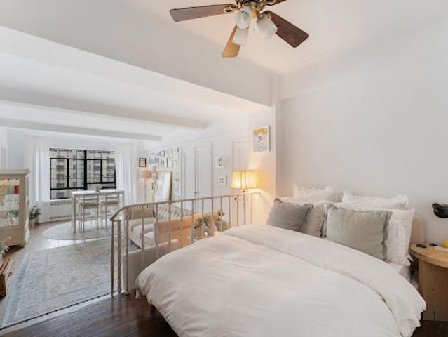 Apartment for sale in Arverne, New York