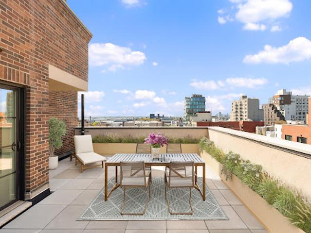 Apartment for sale in Arverne, New York