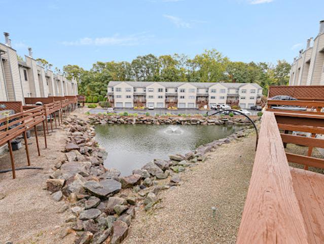 Apartment for sale in Johnston, Providence County