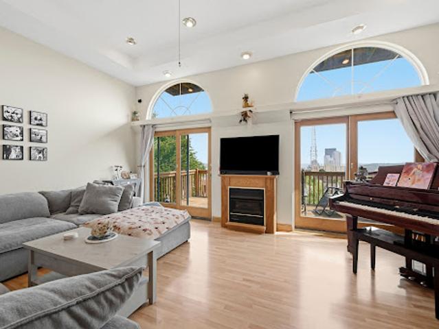 Apartment for sale in Pittsburg, Pennsylvania