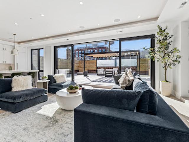 Apartment for sale in Chicago Park, Illinois