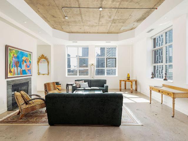 Apartment for sale in Woburn, Ontario