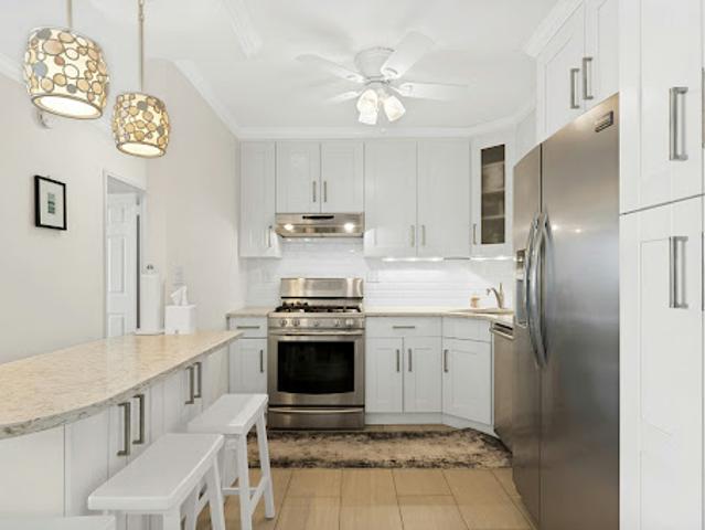 Apartment for sale in Fort Lee, New Jersey