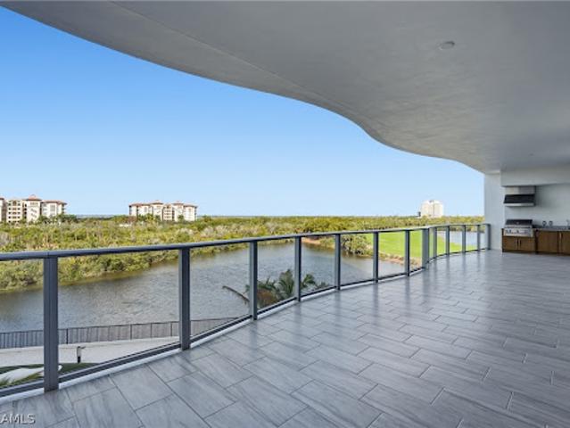 Apartment for sale in Bonita Springs, Lee County