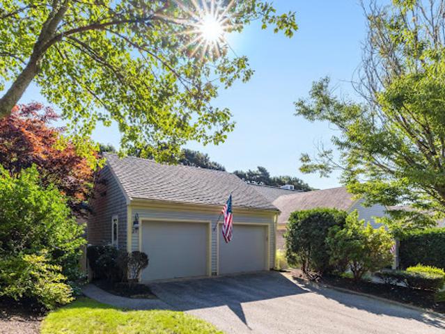 Apartment for sale in South Yarmouth, Massachusetts