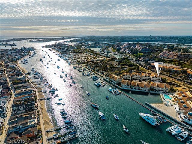 Apartment for sale in Corona Del Mar, California