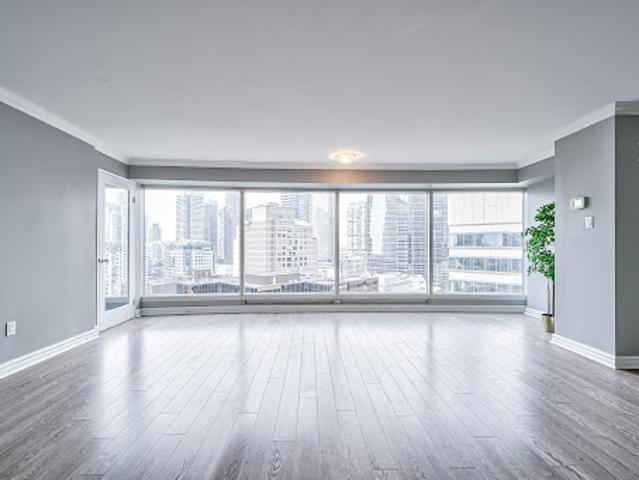 Apartment for sale in Woburn, Ontario