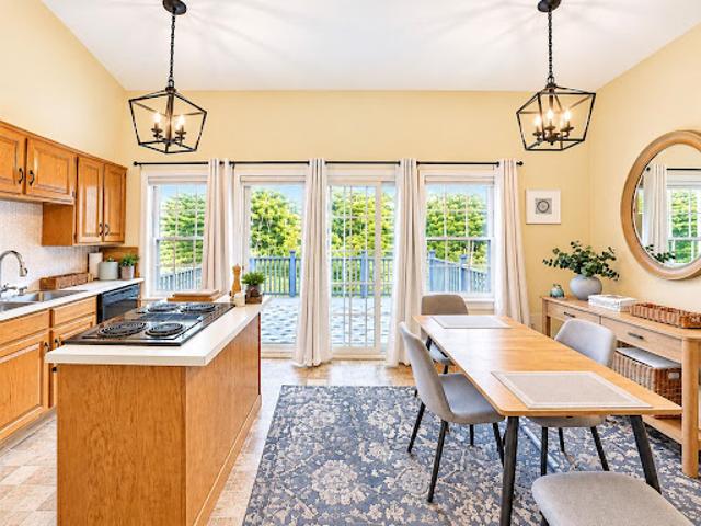 Apartment for sale in Woodstock, Windsor County