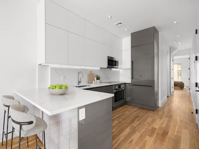 Apartment for sale in Arverne, New York