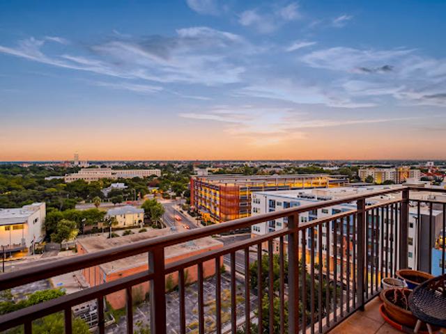 Apartment for sale in Leesville, Texas