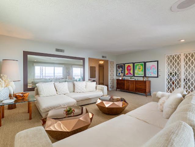 Apartment for sale in San Diego, California