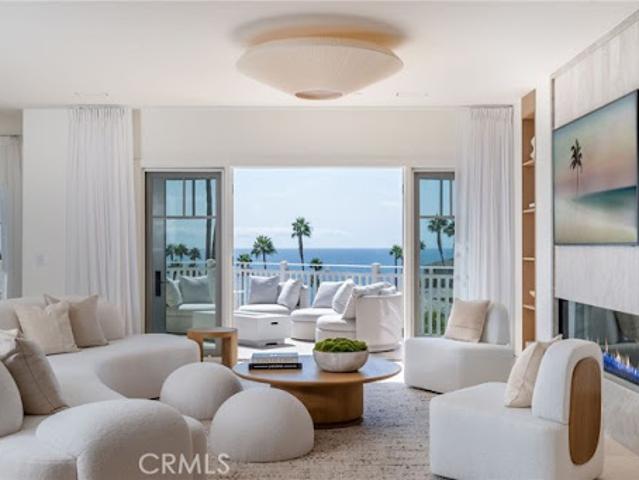 Apartment for sale in Laguna Beach, California