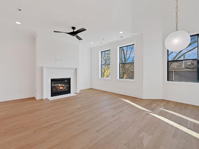 Apartment for sale in Chicago Park, Illinois