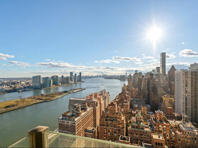 Apartment for sale in Arverne, New York