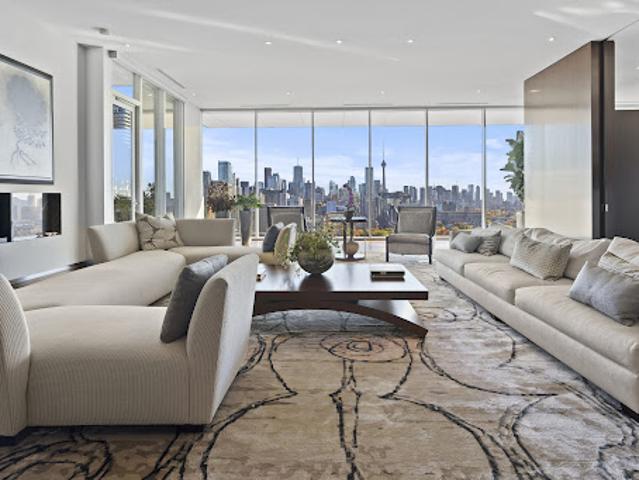 Apartment for sale in Woburn, Ontario