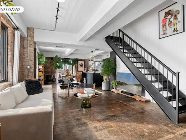 Apartment for sale in Arverne, New York