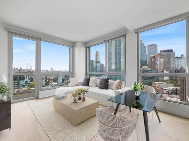 Apartment for sale in Queens, Arverne