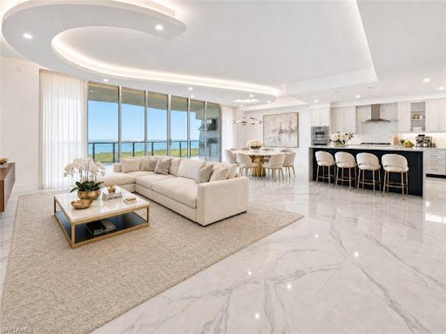 Apartment for sale in Bonita Springs, Florida